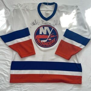 NHL New York Islanders CCM Hockey Jersey w/ Signatures ‘98/‘99 Season